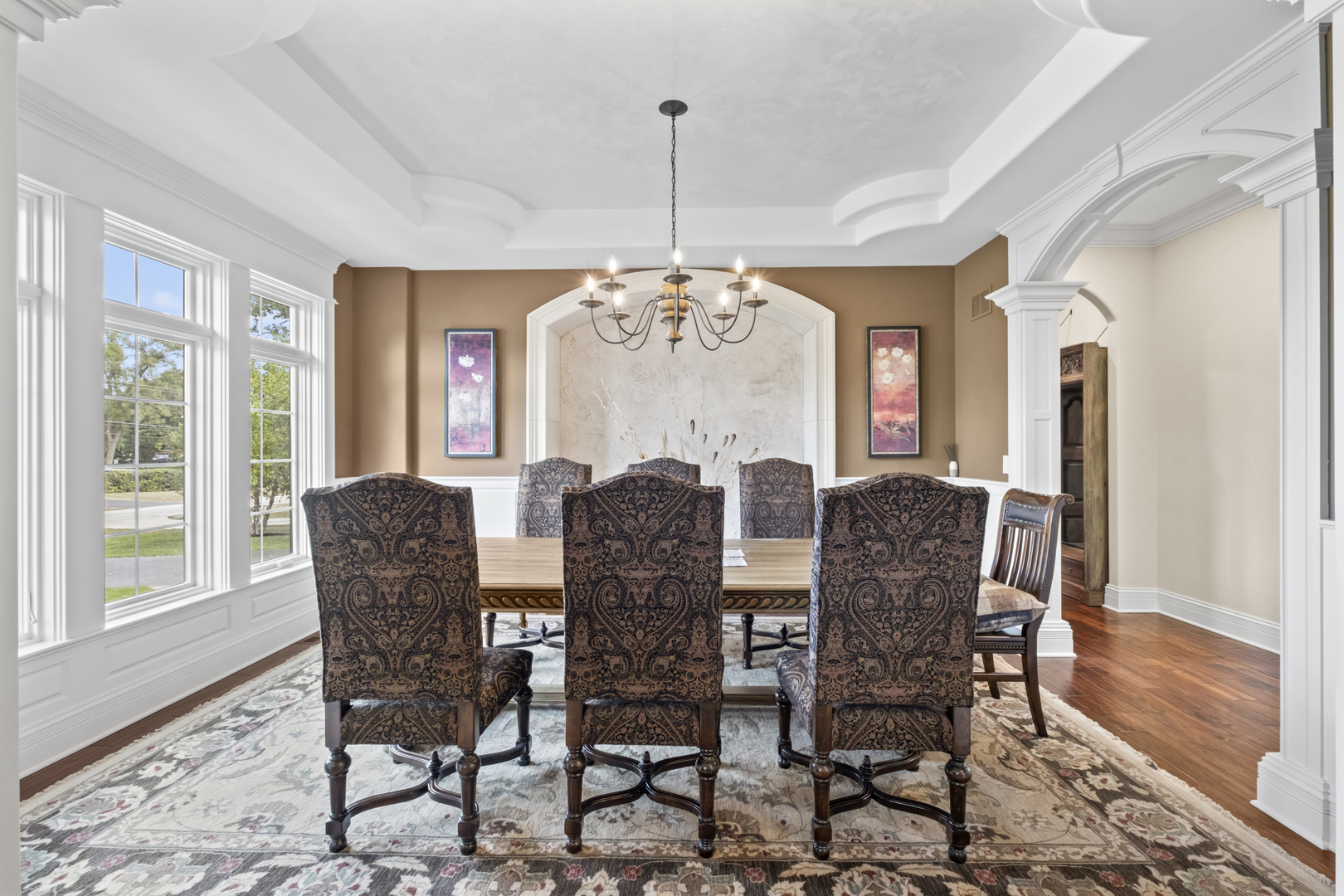 17W033 87th Street, Willowbrook, IL 60527