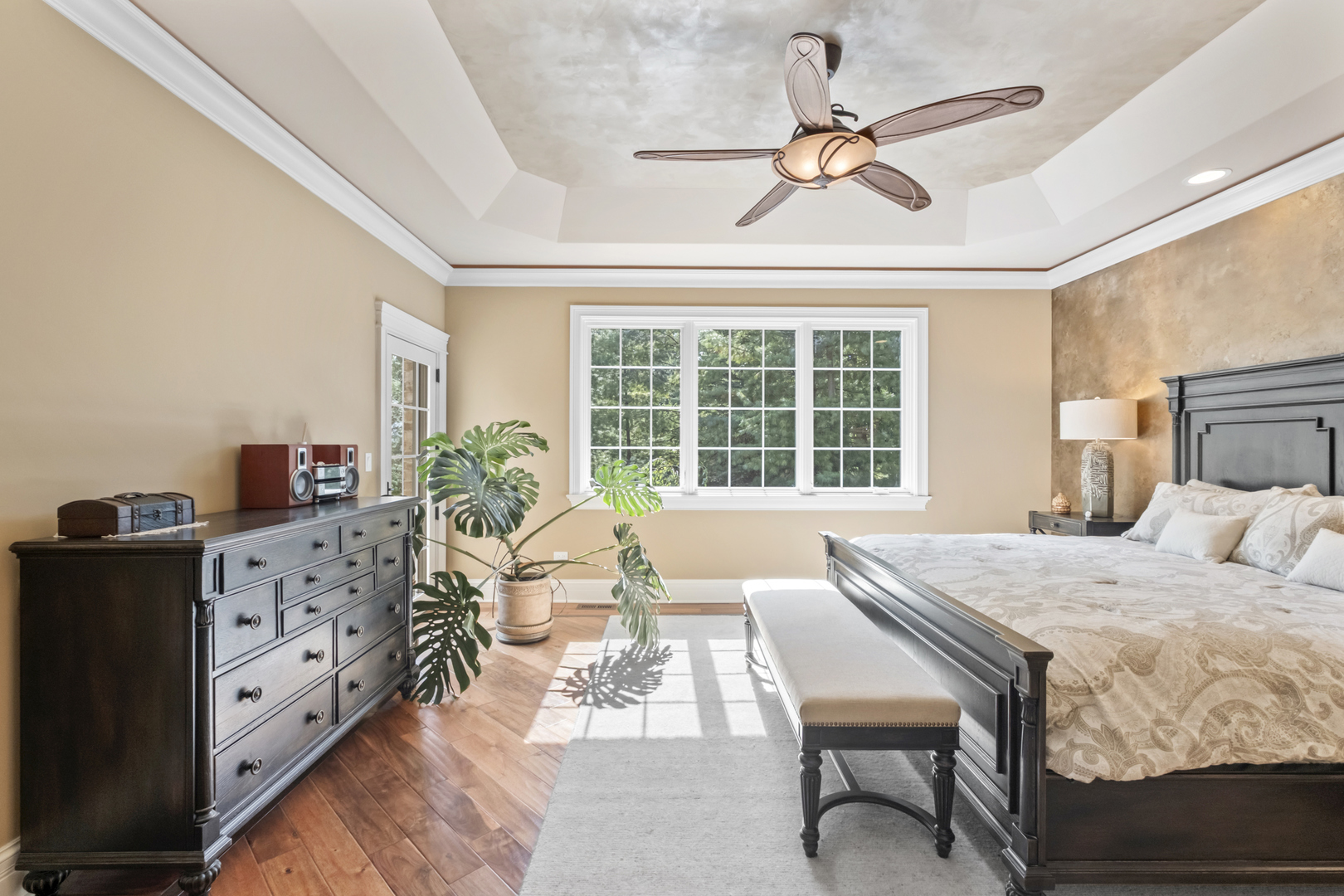 17W033 87th Street, Willowbrook, IL 60527