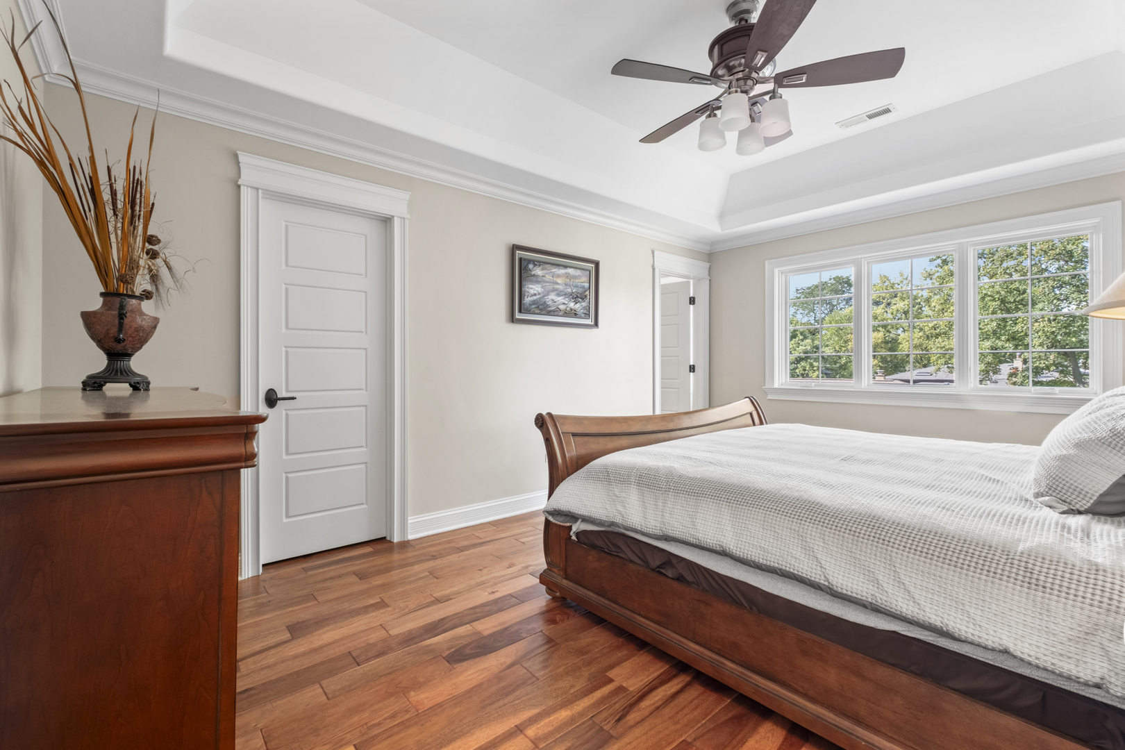 17W033 87th Street, Willowbrook, IL 60527