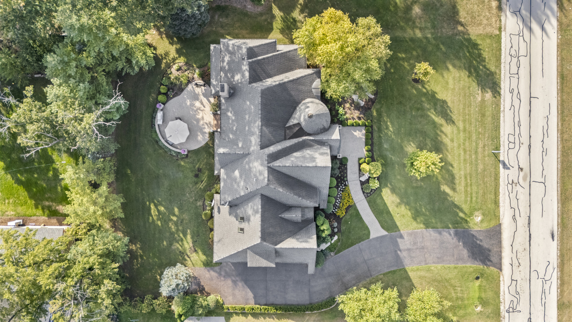 17W033 87th Street, Willowbrook, IL 60527