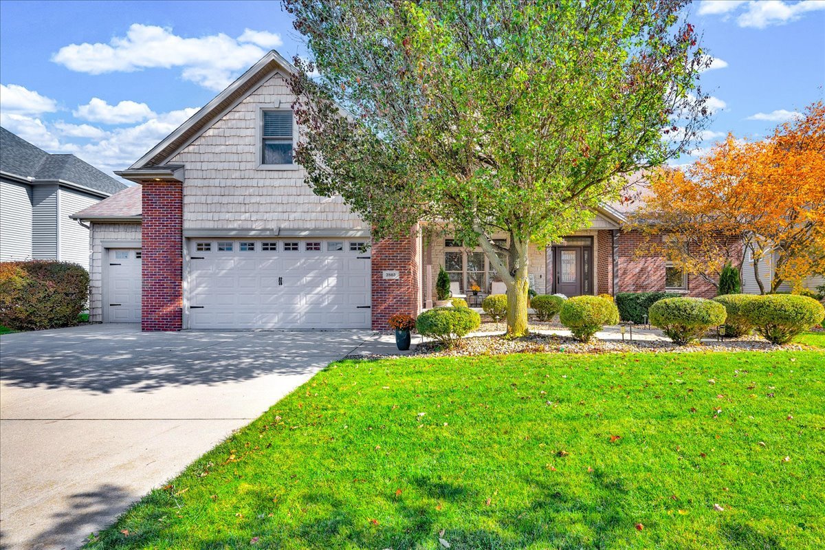 2803 Luke Road, Bloomington, IL 61704