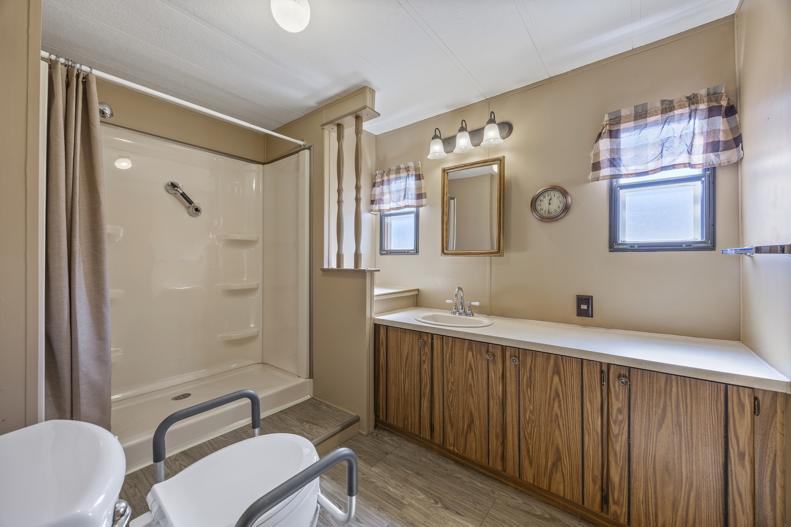 27W370 Geneva Road #19, West Chicago, IL 60185