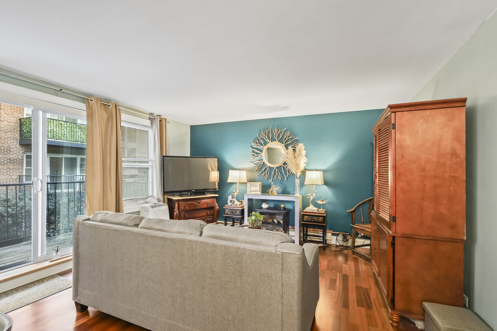 2626 W Catalpa Avenue #21, Chicago, IL 60625