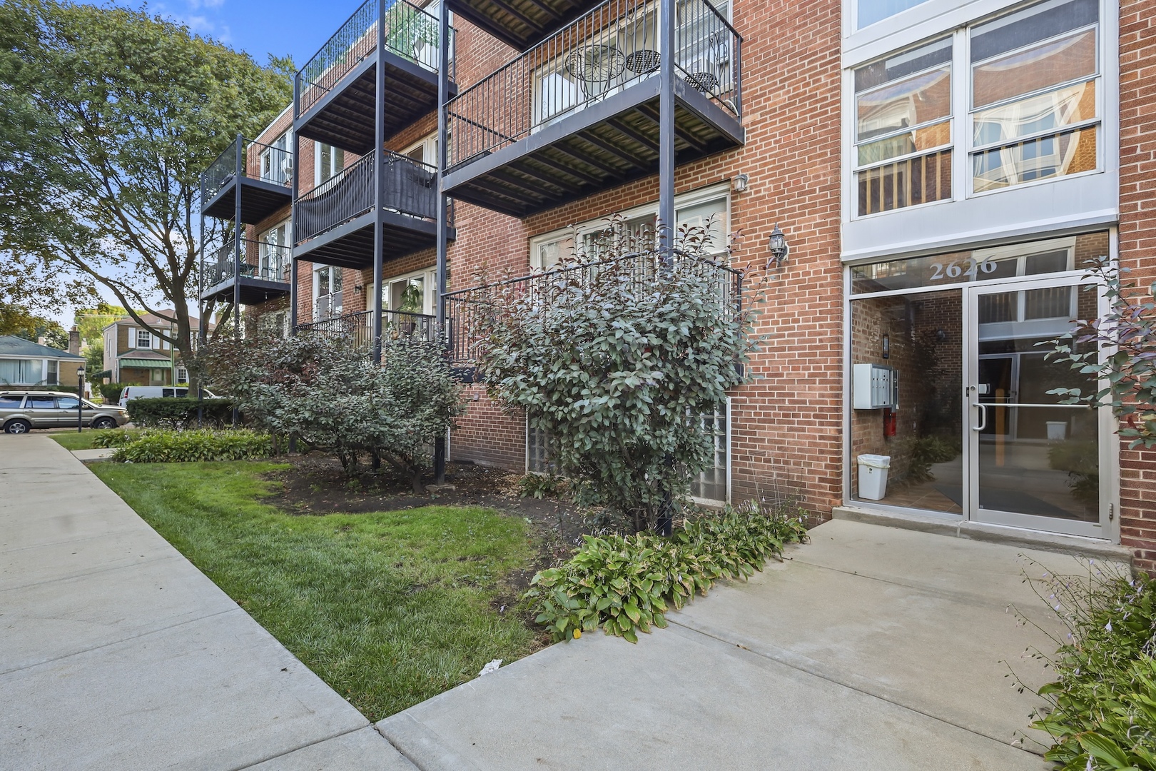 2626 W Catalpa Avenue #21, Chicago, IL 60625