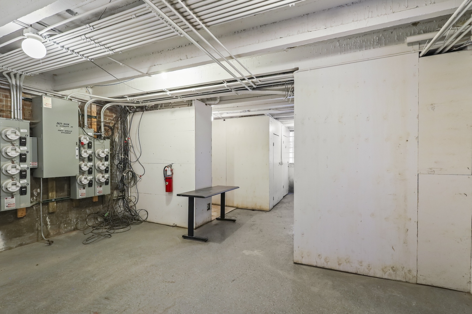 2626 W Catalpa Avenue #21, Chicago, IL 60625