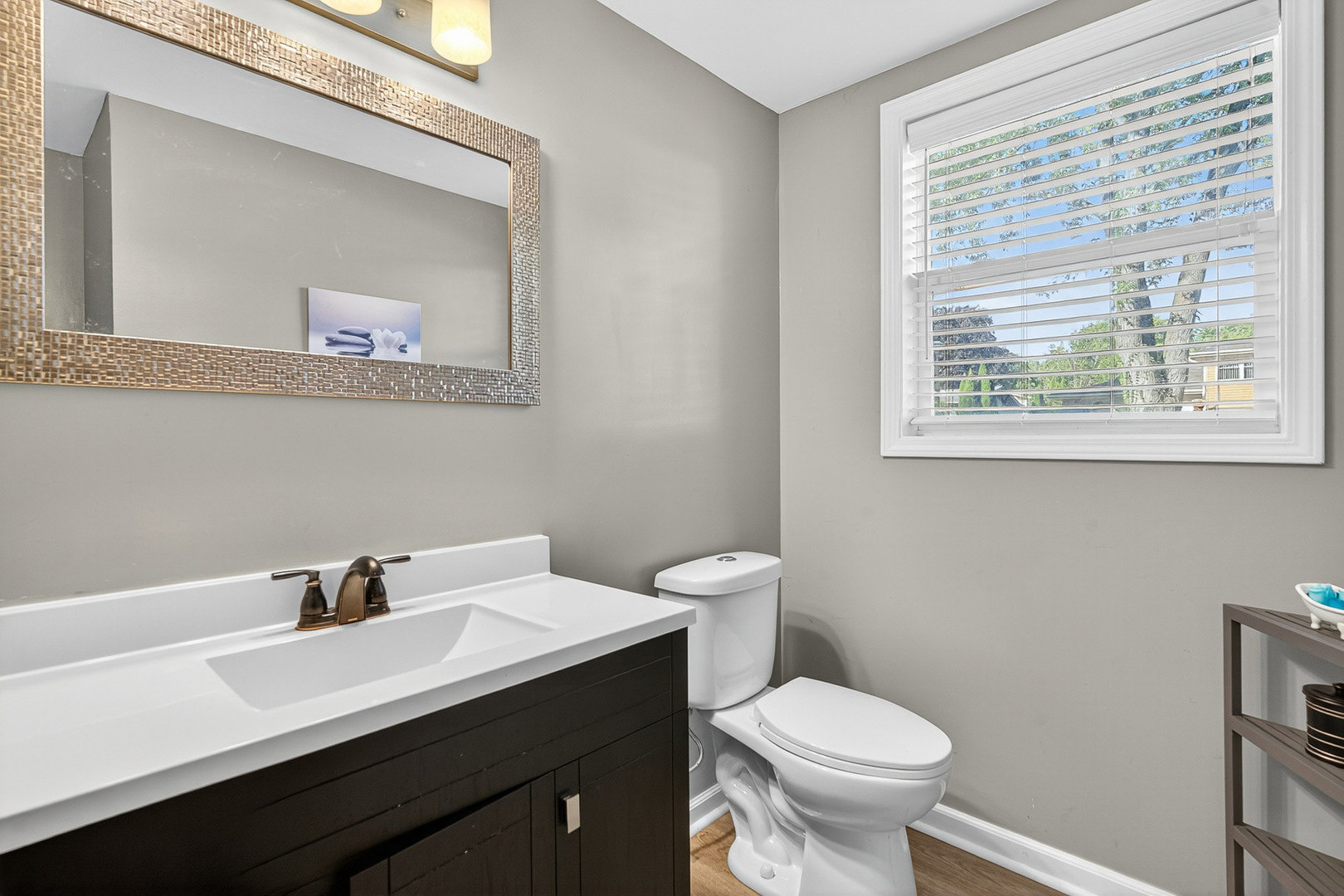 612 Edgebrook Drive, Shorewood, IL 60404