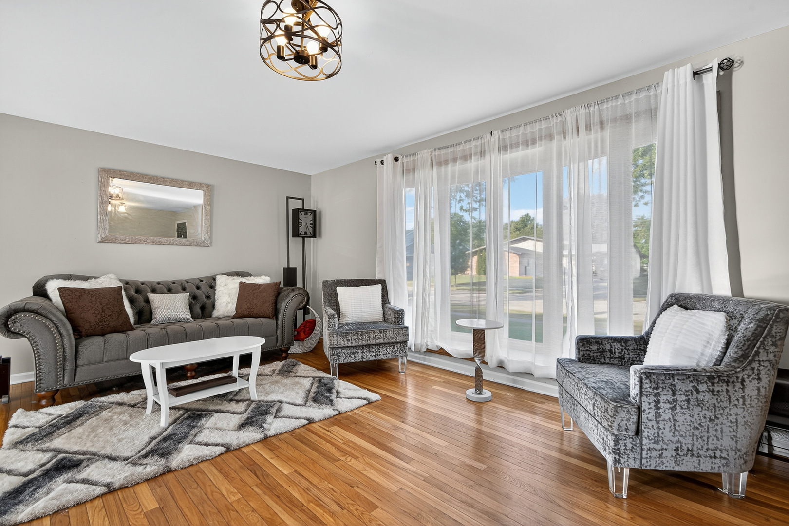 612 Edgebrook Drive, Shorewood, IL 60404