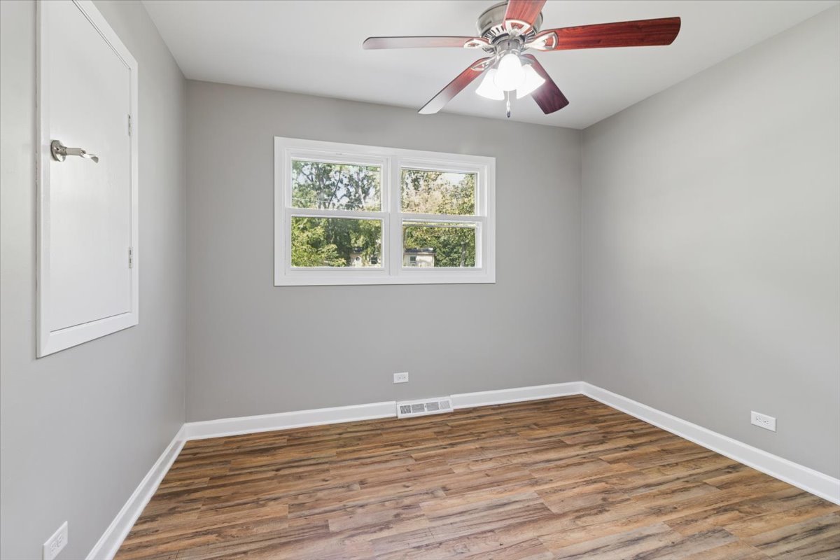 317 N Central Avenue, Wood Dale, IL 60191