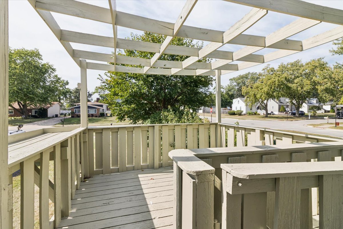 317 N Central Avenue, Wood Dale, IL 60191