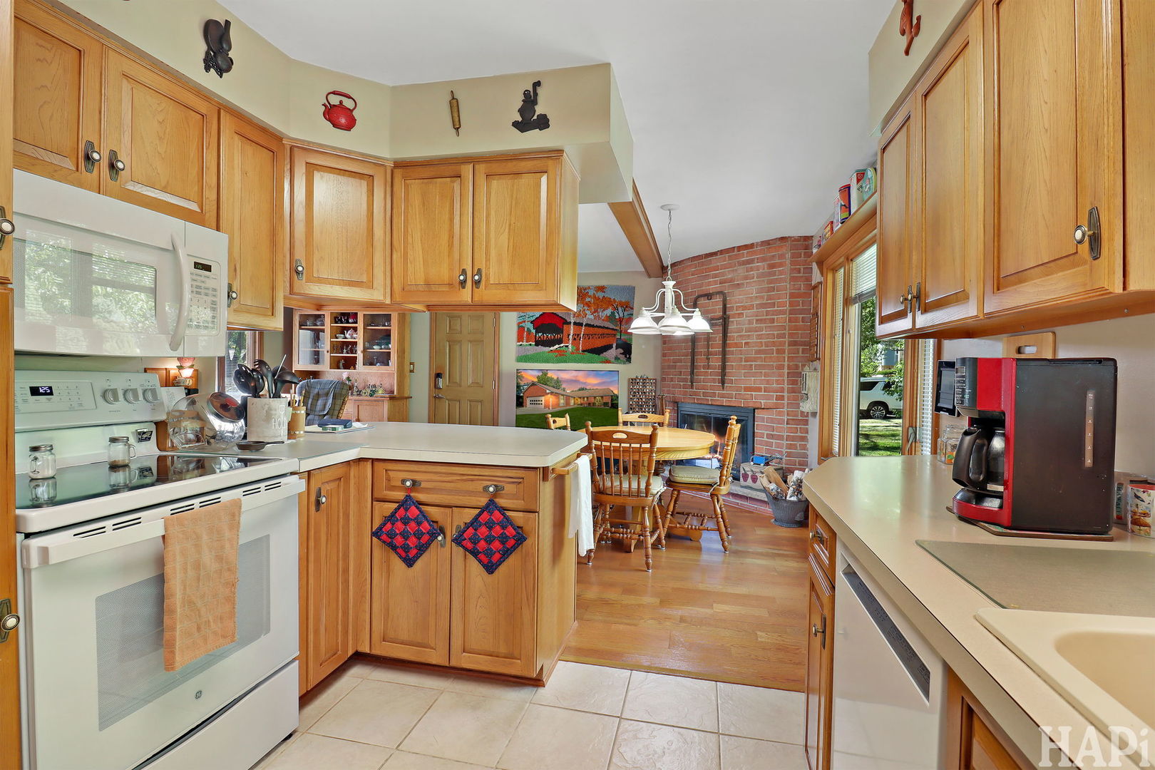945 N Carmel Drive, Palatine, IL 60074