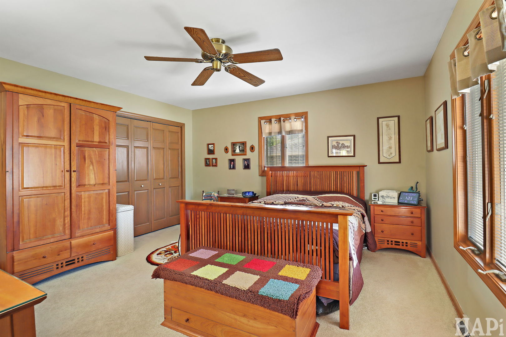 945 N Carmel Drive, Palatine, IL 60074
