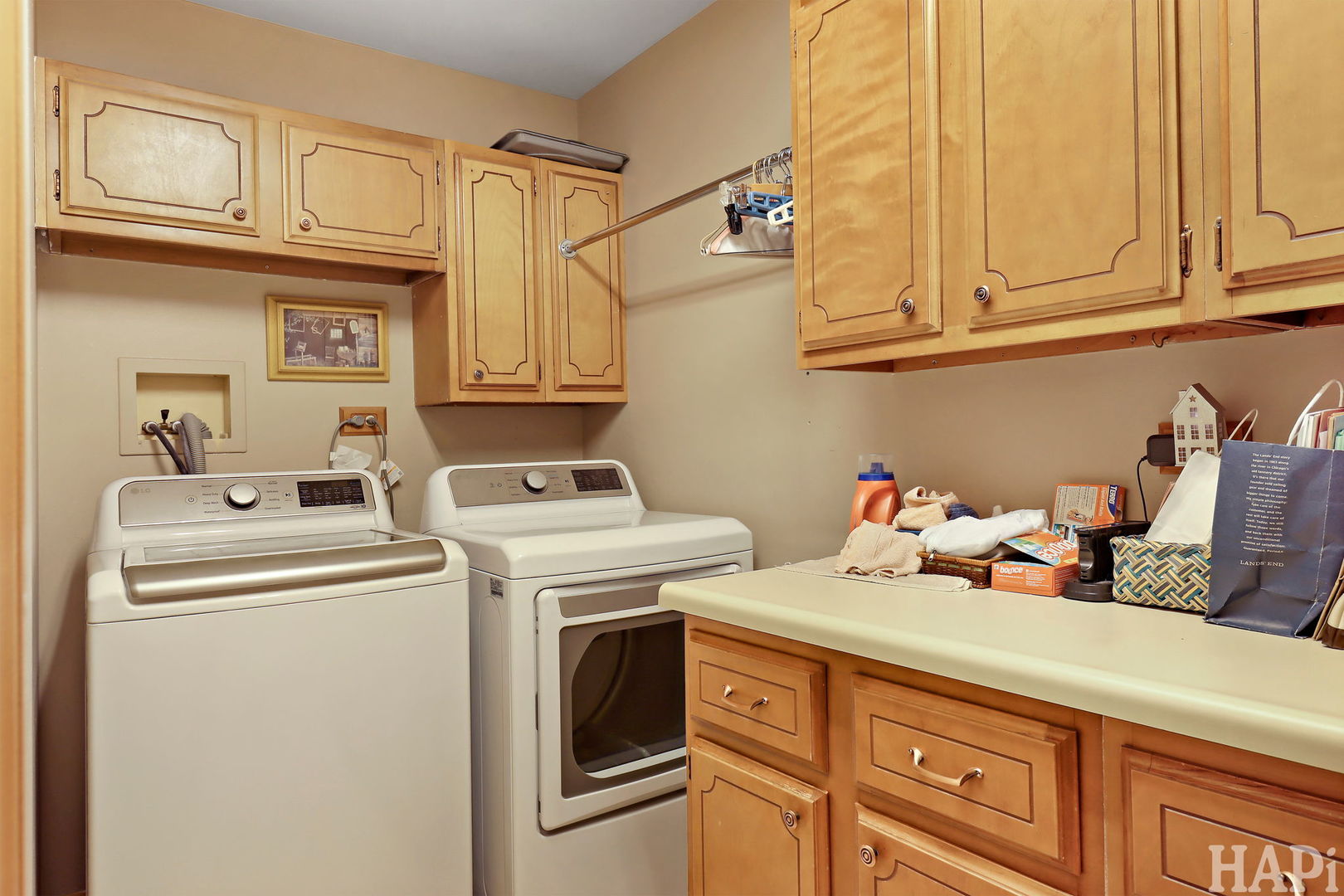 945 N Carmel Drive, Palatine, IL 60074