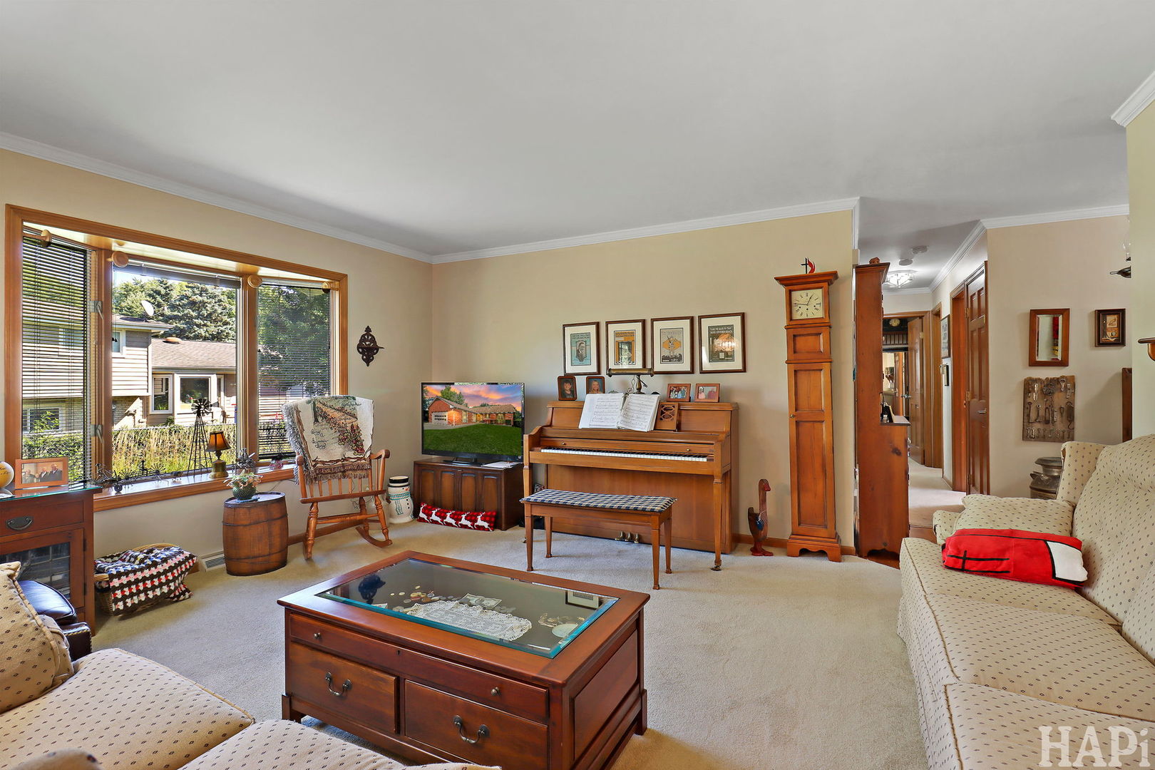 945 N Carmel Drive, Palatine, IL 60074