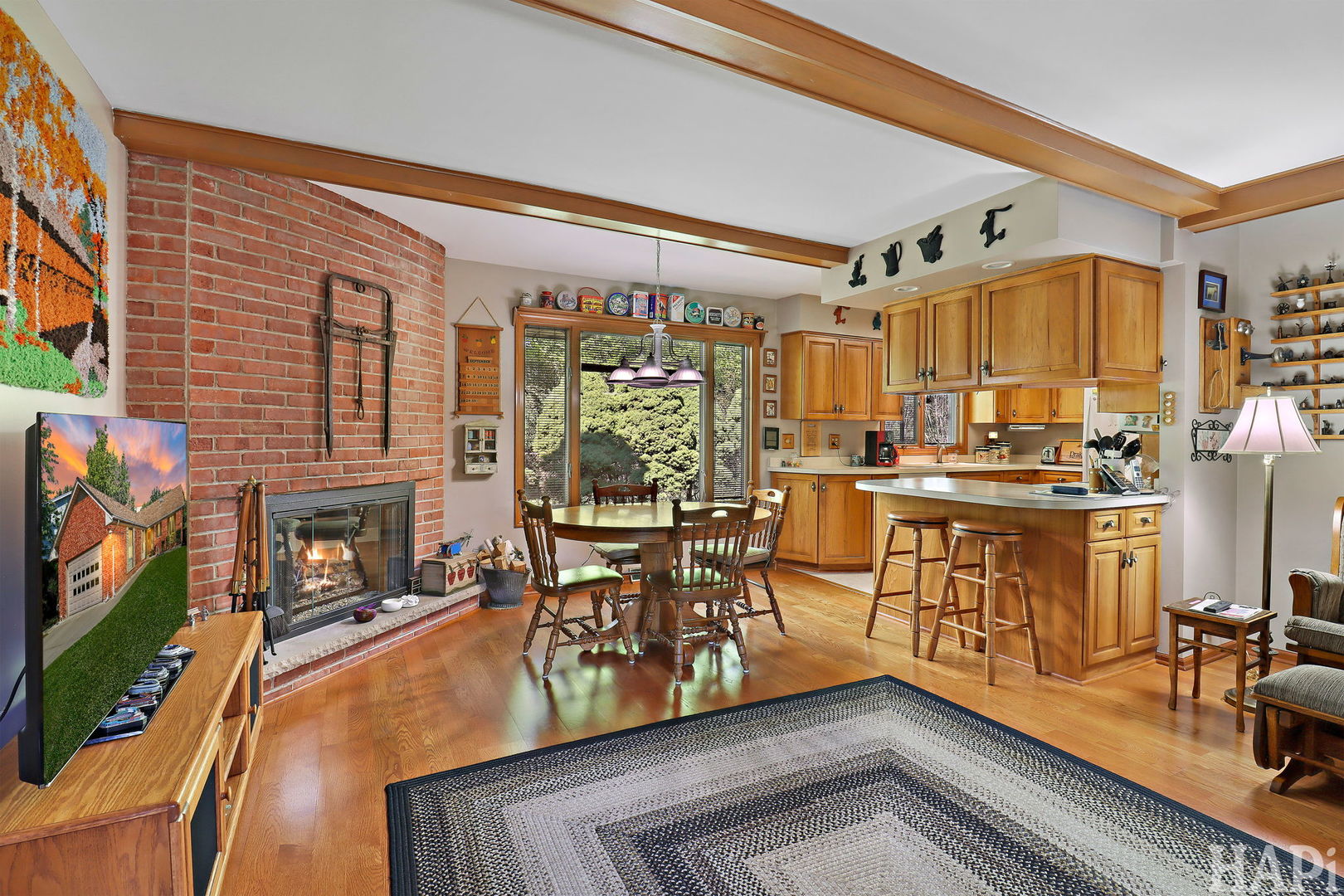 945 N Carmel Drive, Palatine, IL 60074