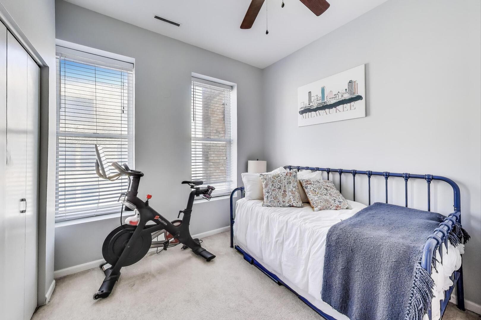 1500 N Orleans Street #3N, Chicago, IL 60610