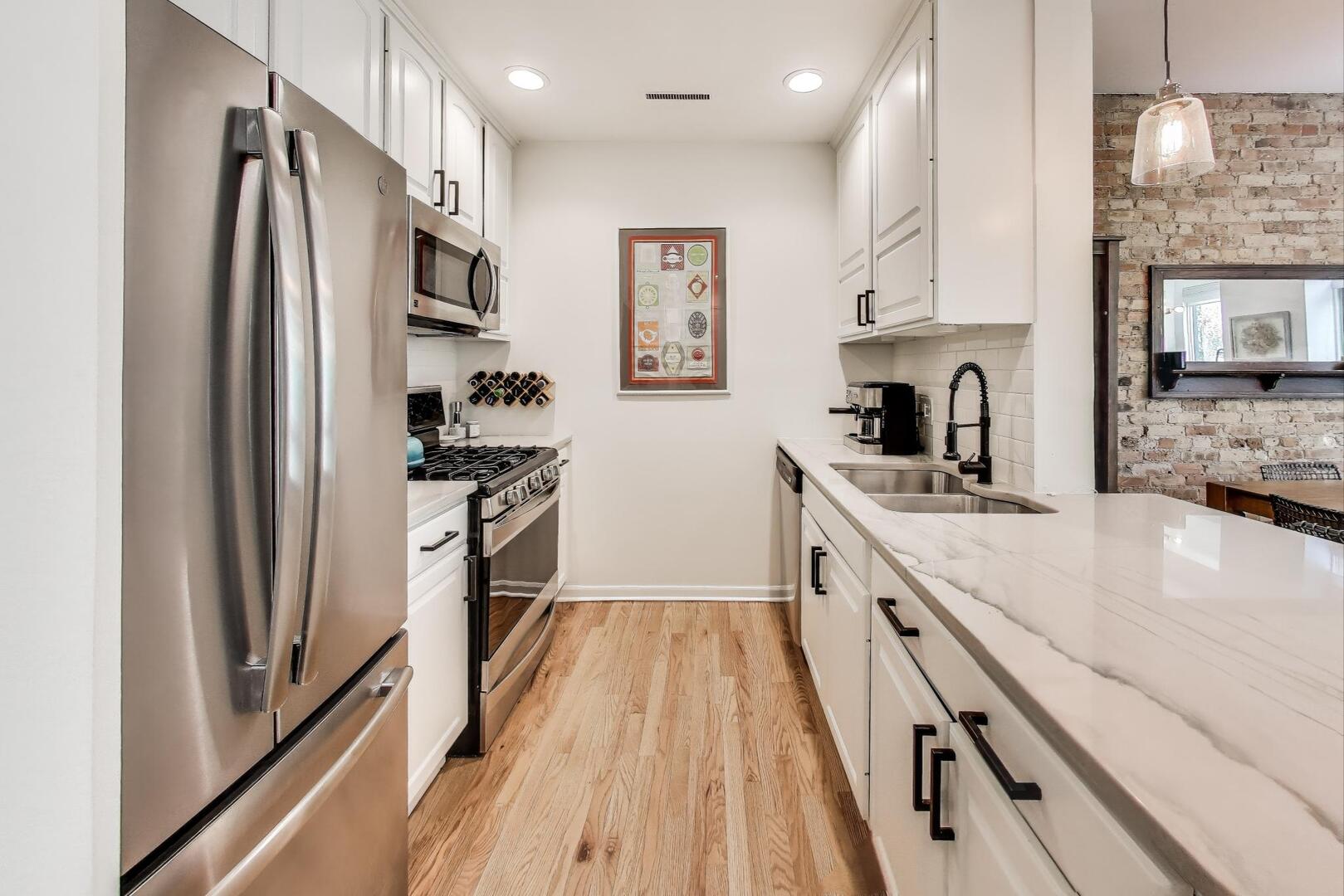 1500 N Orleans Street #3N, Chicago, IL 60610