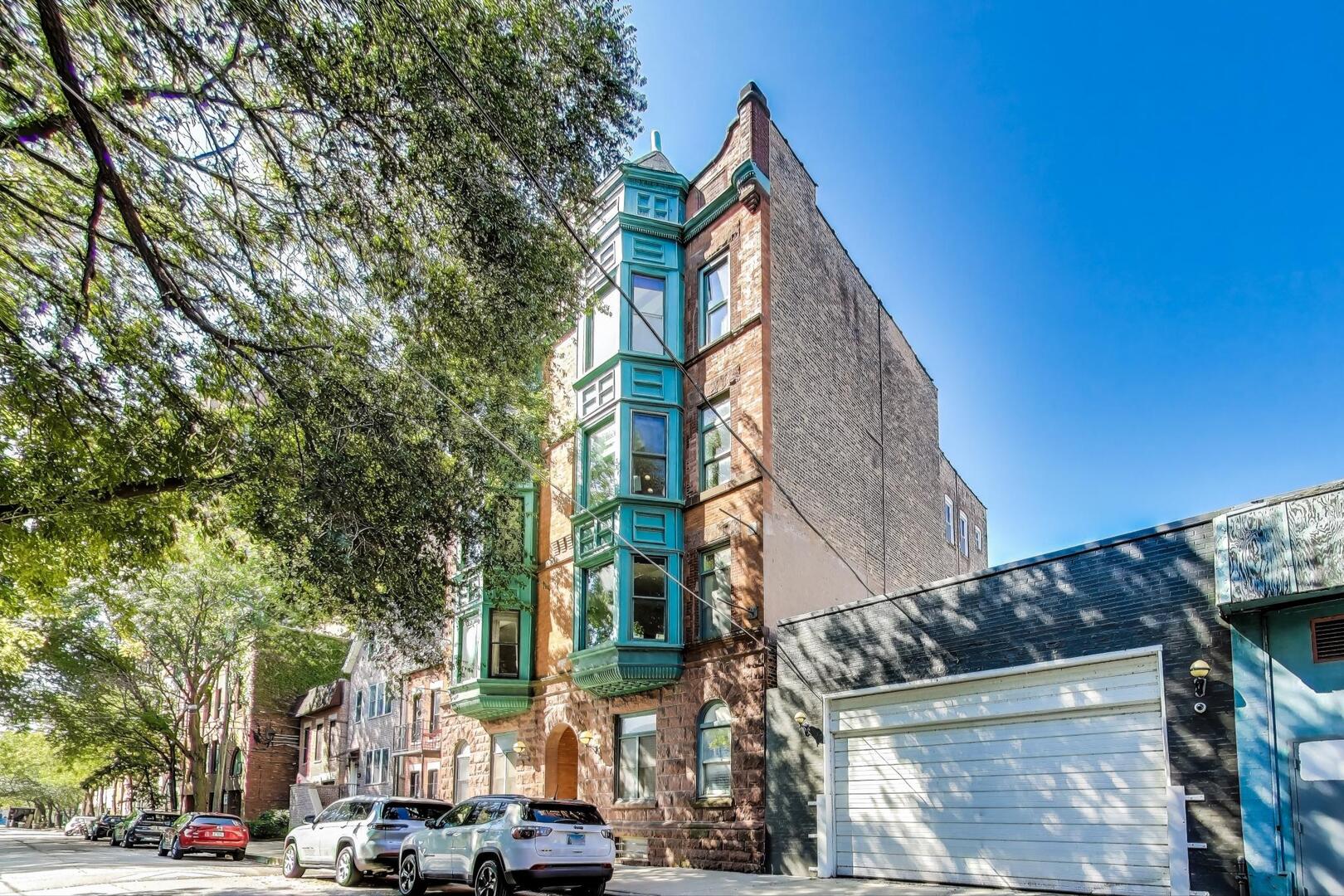 1500 N Orleans Street #3N, Chicago, IL 60610