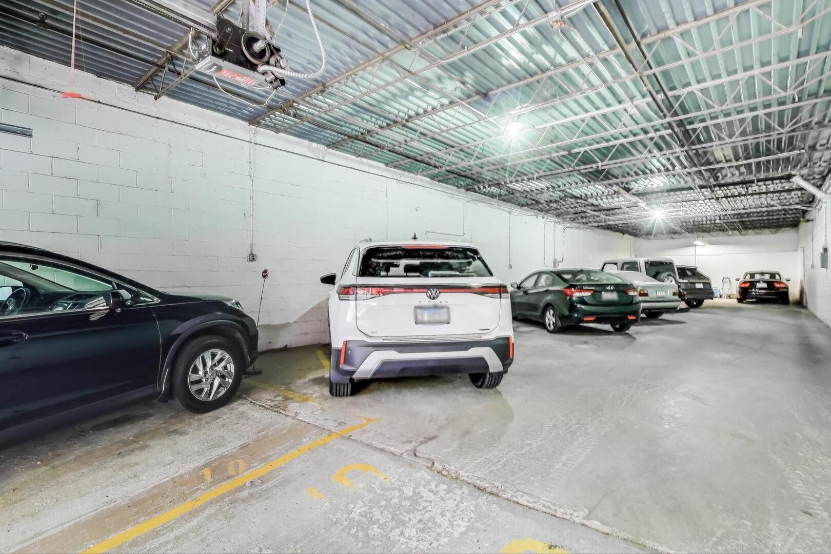 1500 N Orleans Street #3N, Chicago, IL 60610