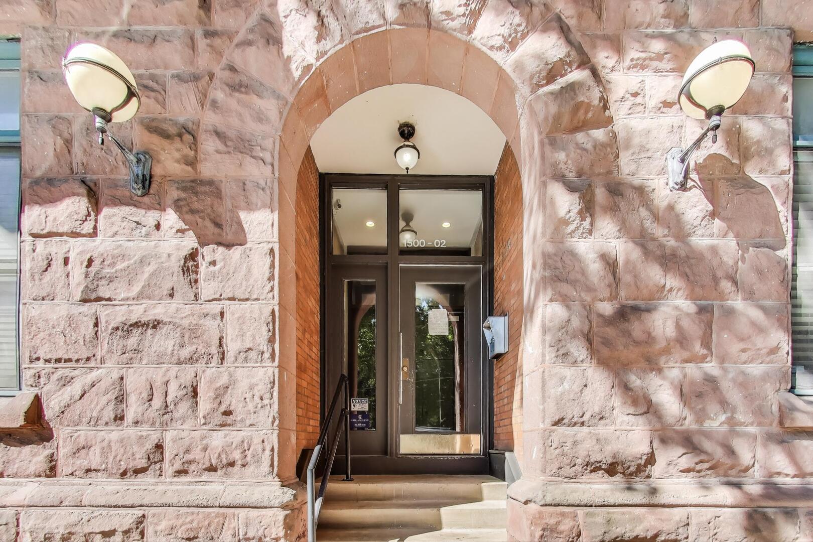 1500 N Orleans Street #3N, Chicago, IL 60610