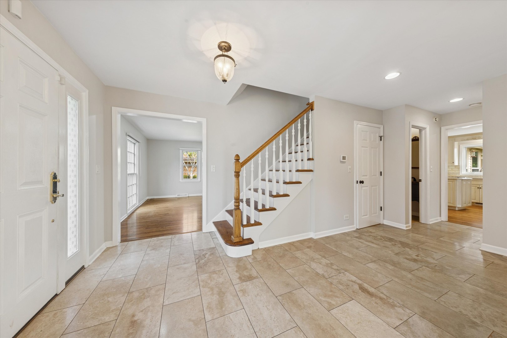 18 Shelburne Drive, Oak Brook, IL 60523