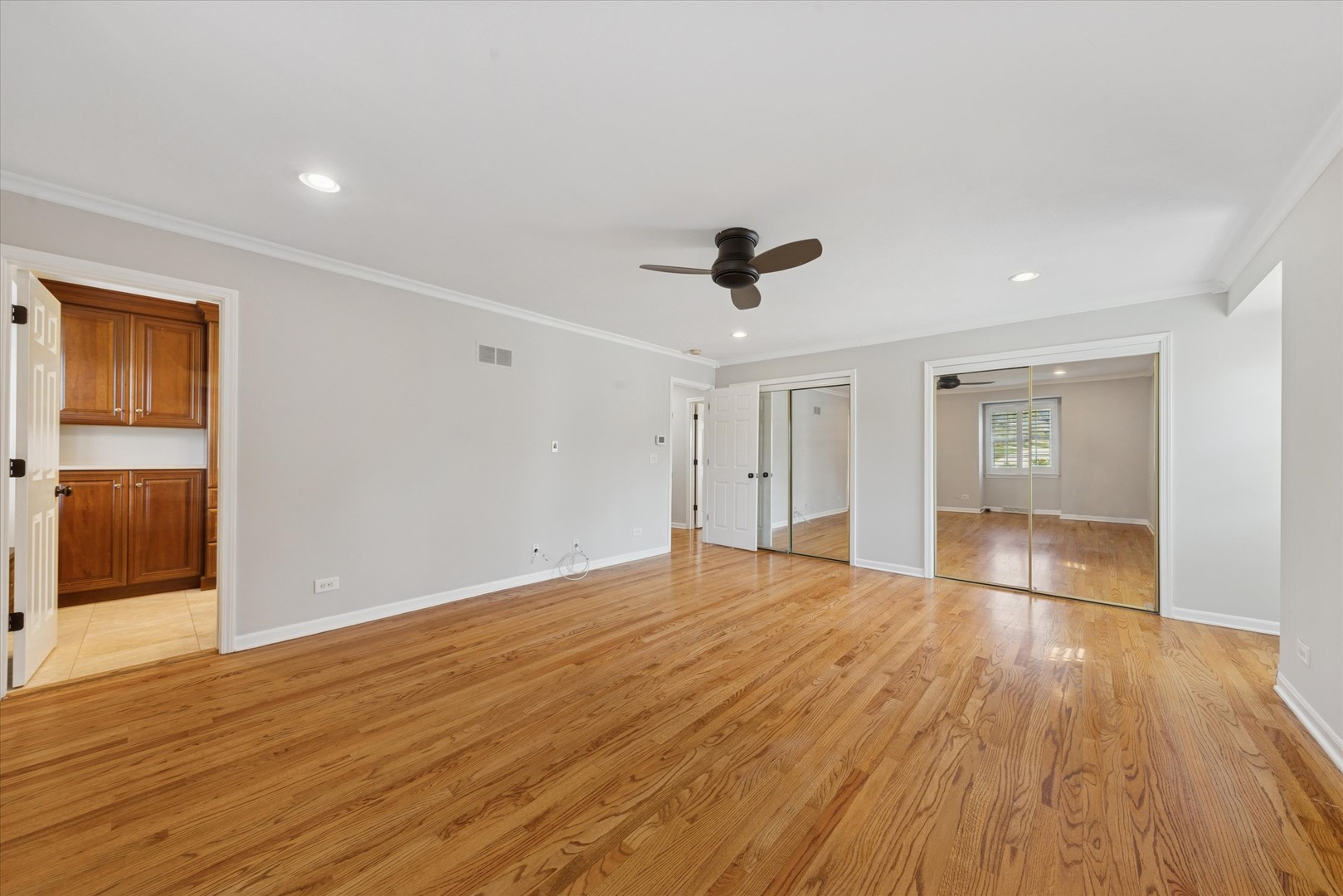 18 Shelburne Drive, Oak Brook, IL 60523