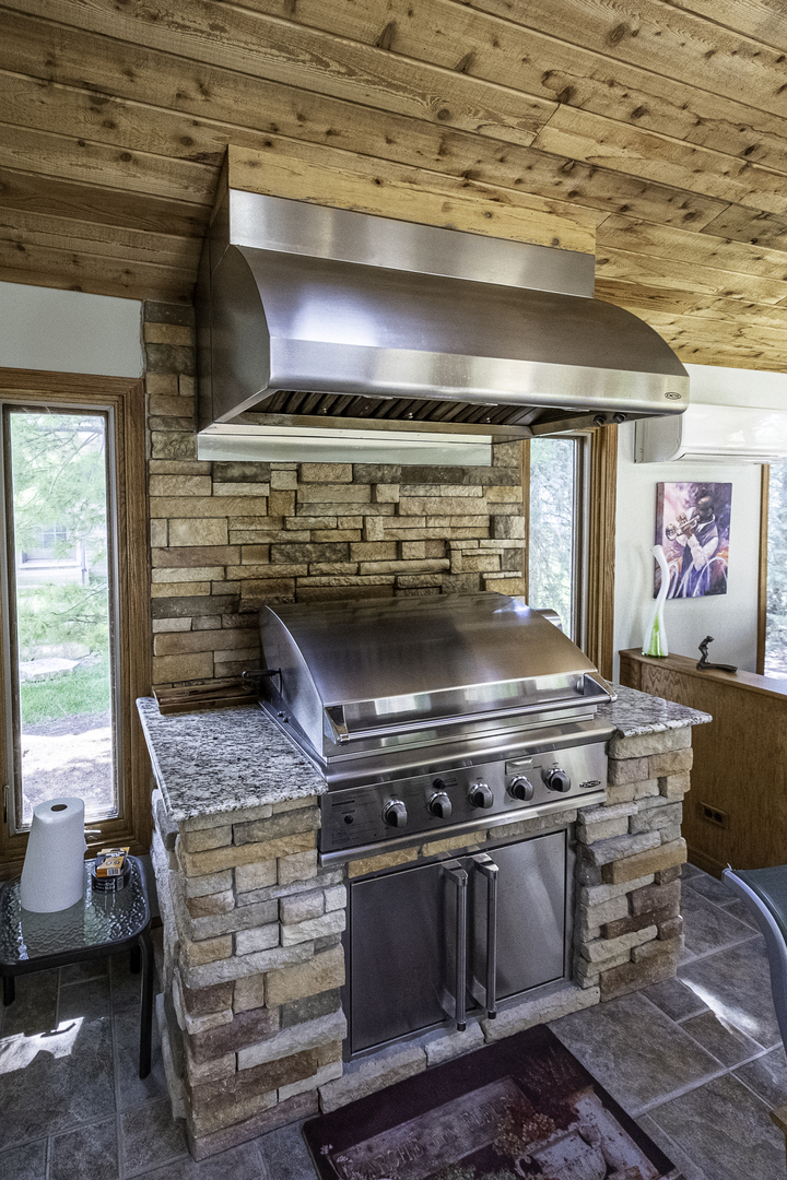 4214 Venard Road, Downers Grove, IL 60515