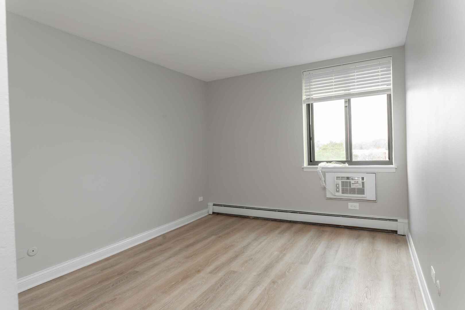 9725 S Karlov Avenue #402, Oak Lawn, IL 60453