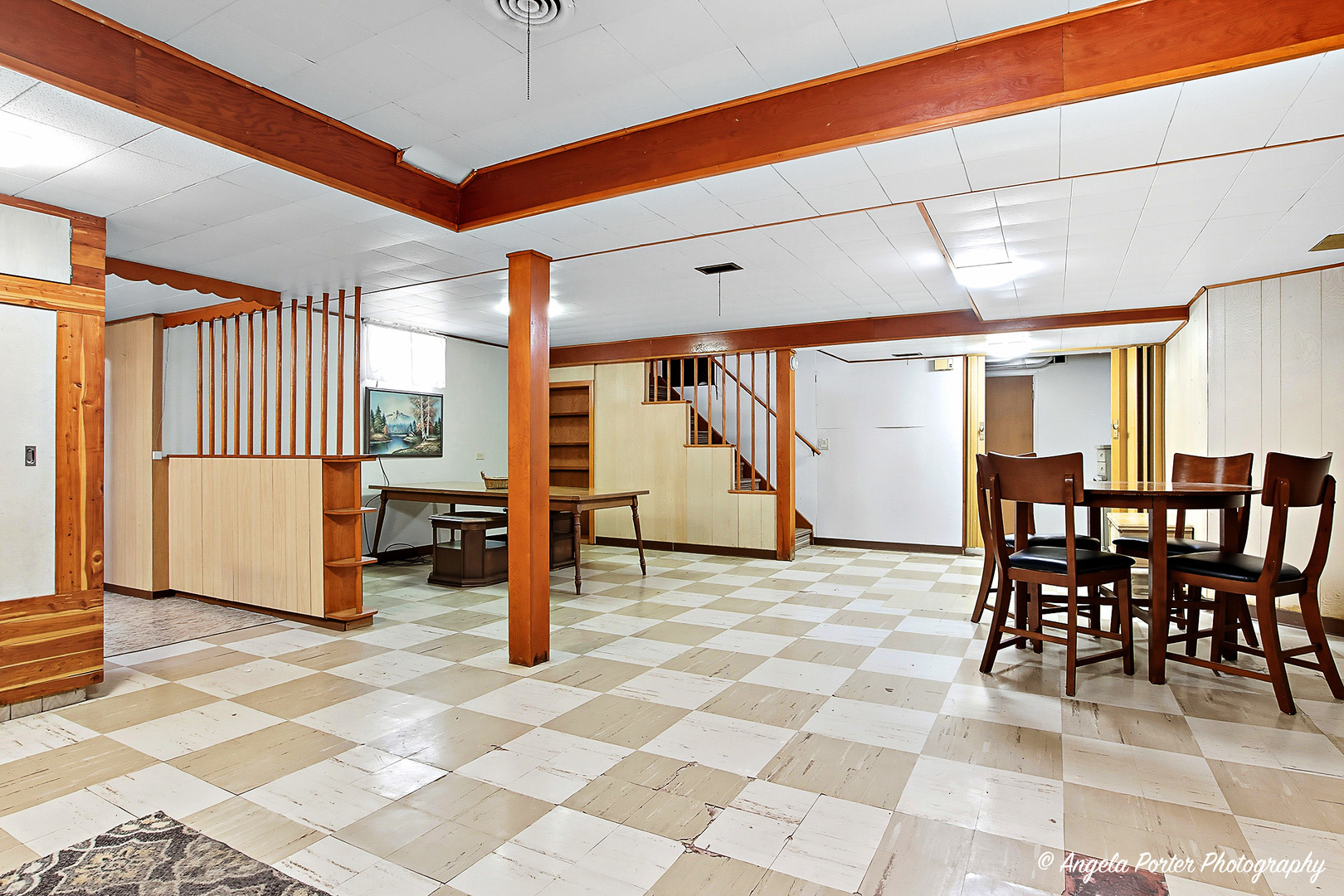 2029 Lloyd Avenue, Waukegan, IL 60085