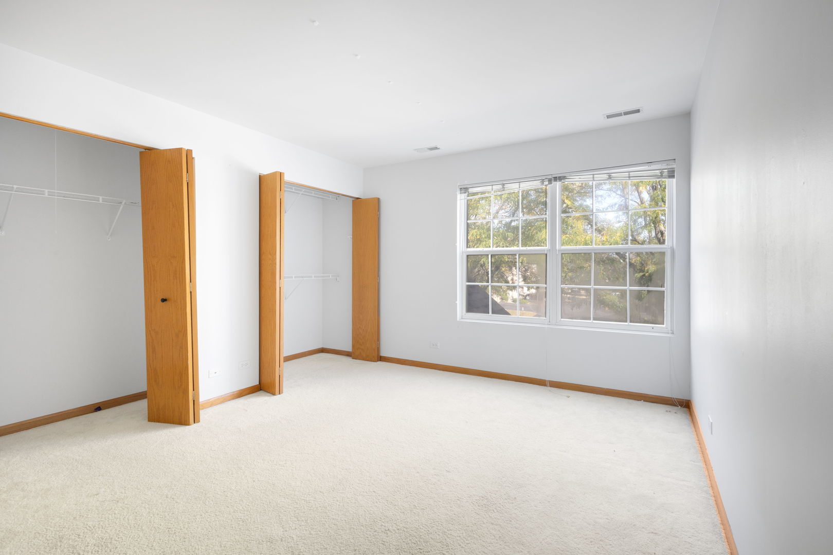 2877 Stonewater Drive #2877, Naperville, IL 60564