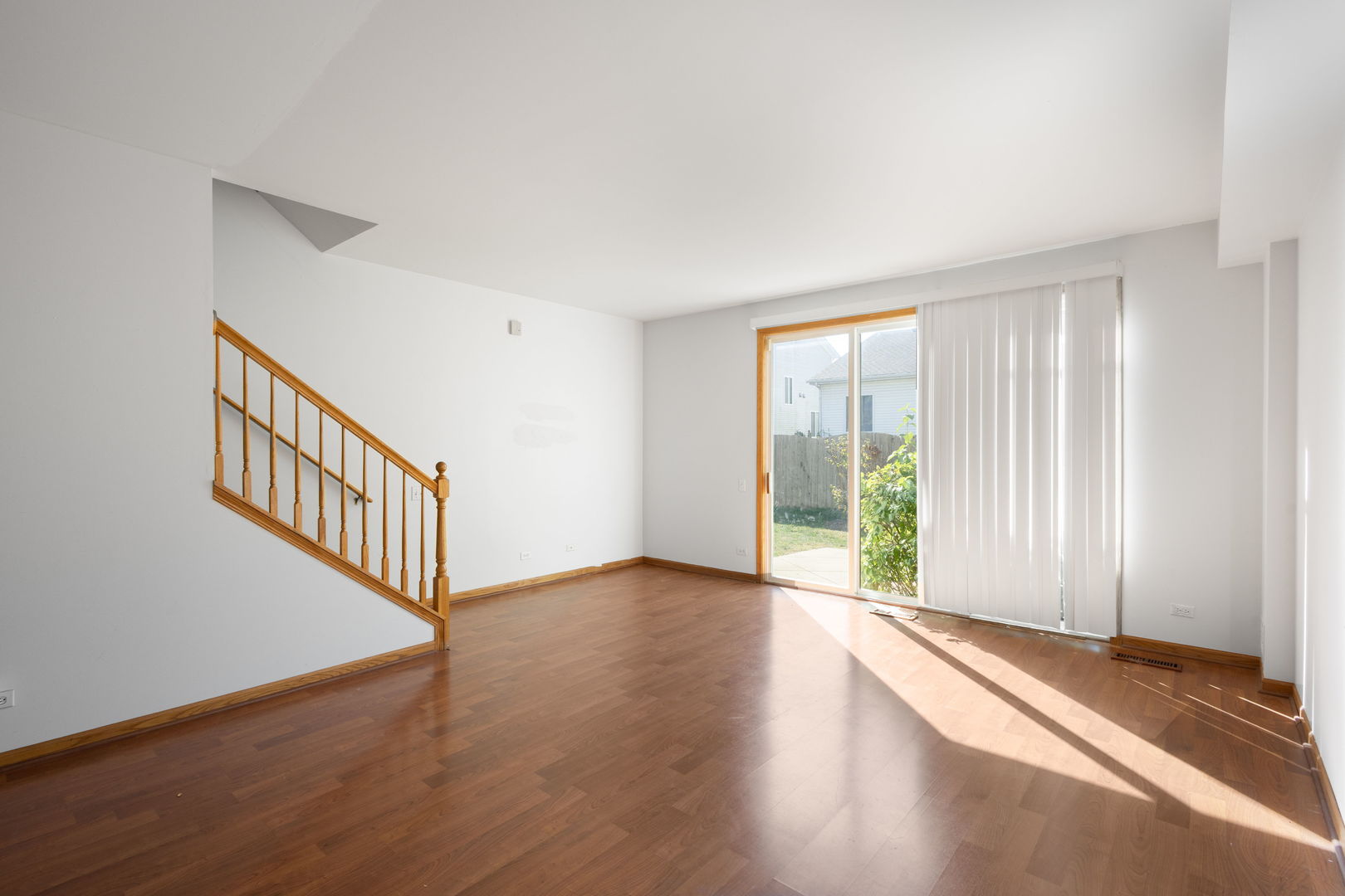 2877 Stonewater Drive #2877, Naperville, IL 60564