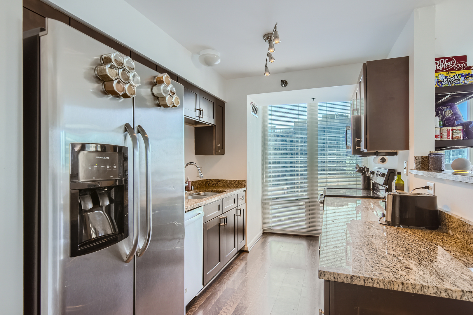 345 N La Salle Drive #2701, Chicago, IL 60654