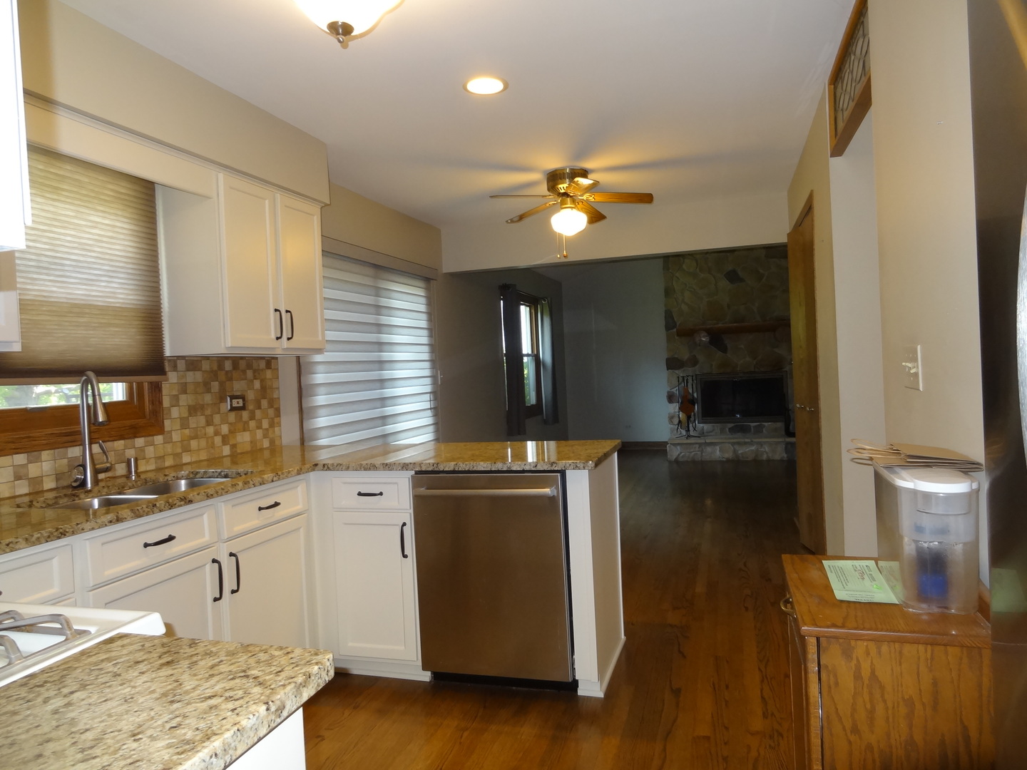 51 S Pershing Avenue, Mundelein, IL 60060