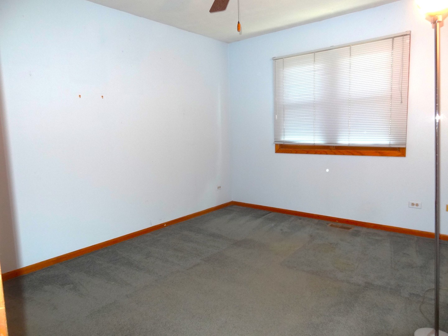 51 S Pershing Avenue, Mundelein, IL 60060