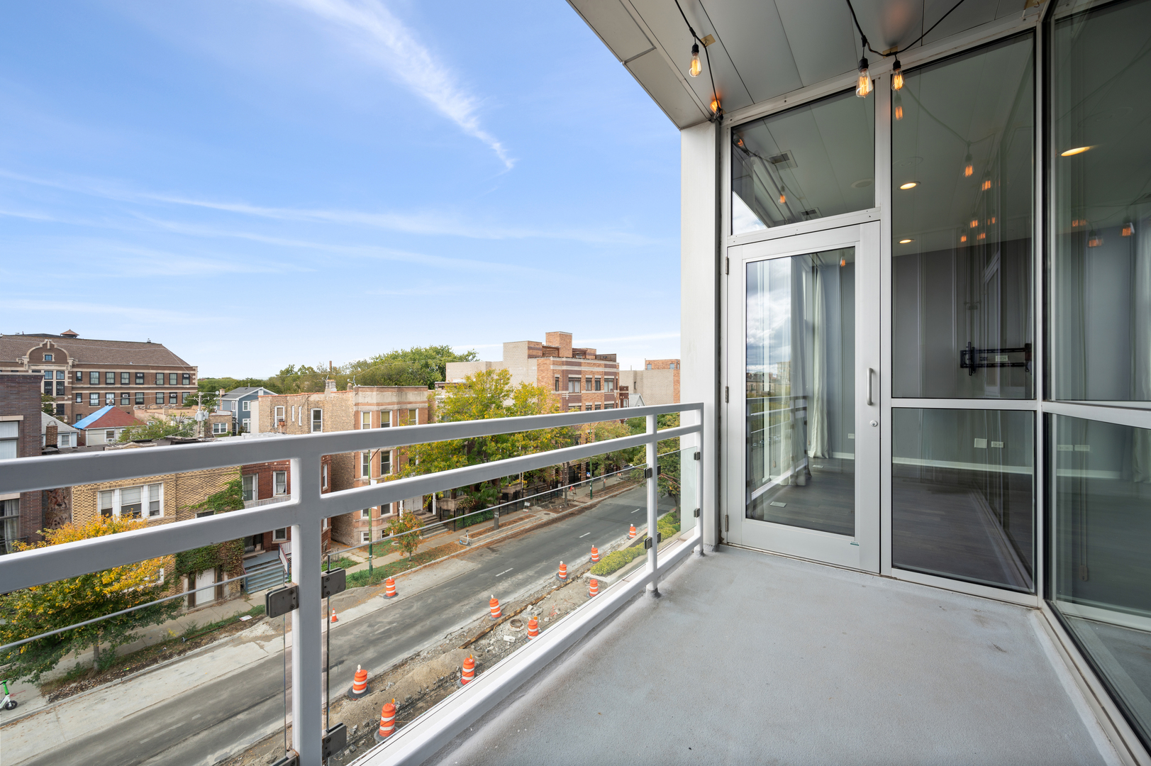 1550 W Cornelia Avenue #403, Chicago, IL 60657