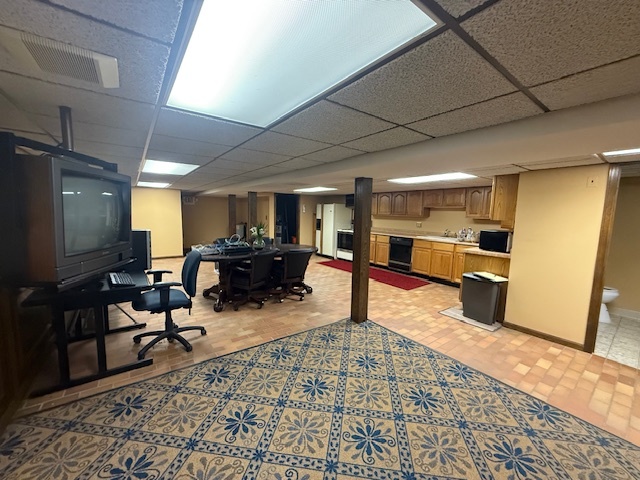 7 S County Street, Waukegan, IL 60085