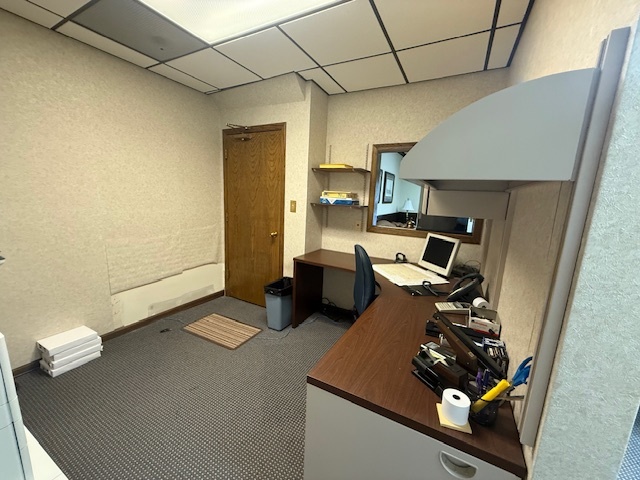 7 S County Street, Waukegan, IL 60085