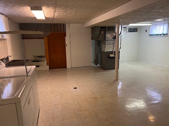 6220 S McVicker Avenue, Chicago, IL 60638