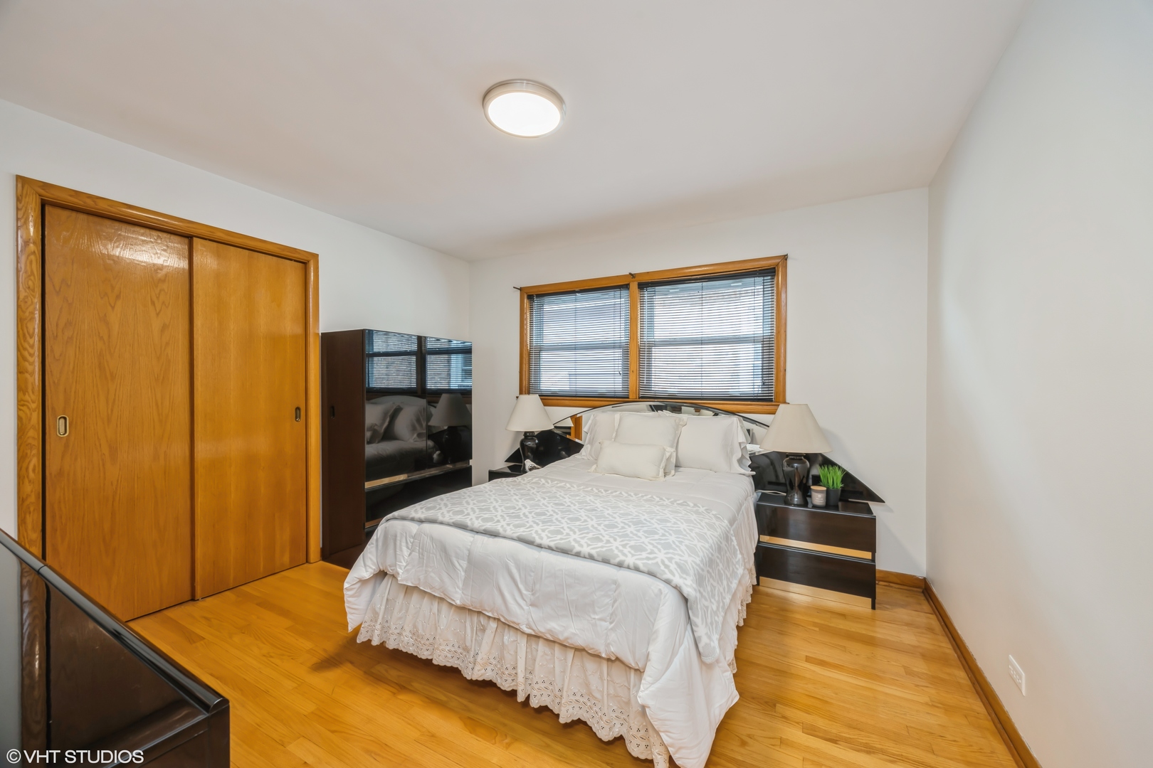 6220 S McVicker Avenue, Chicago, IL 60638