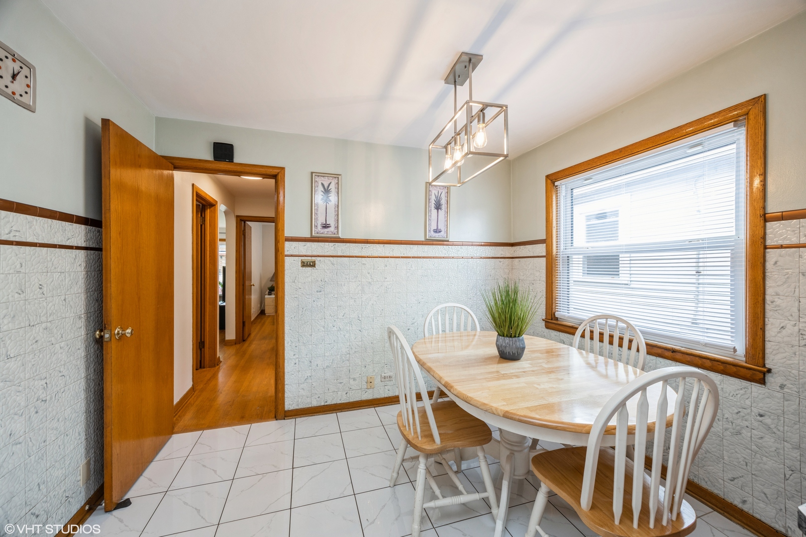 6220 S McVicker Avenue, Chicago, IL 60638