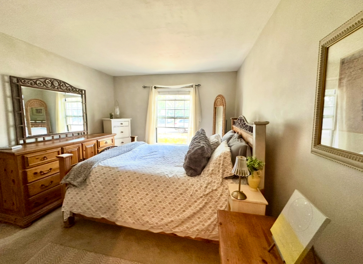 22 Waterbury Lane #N1, Schaumburg, IL 60193