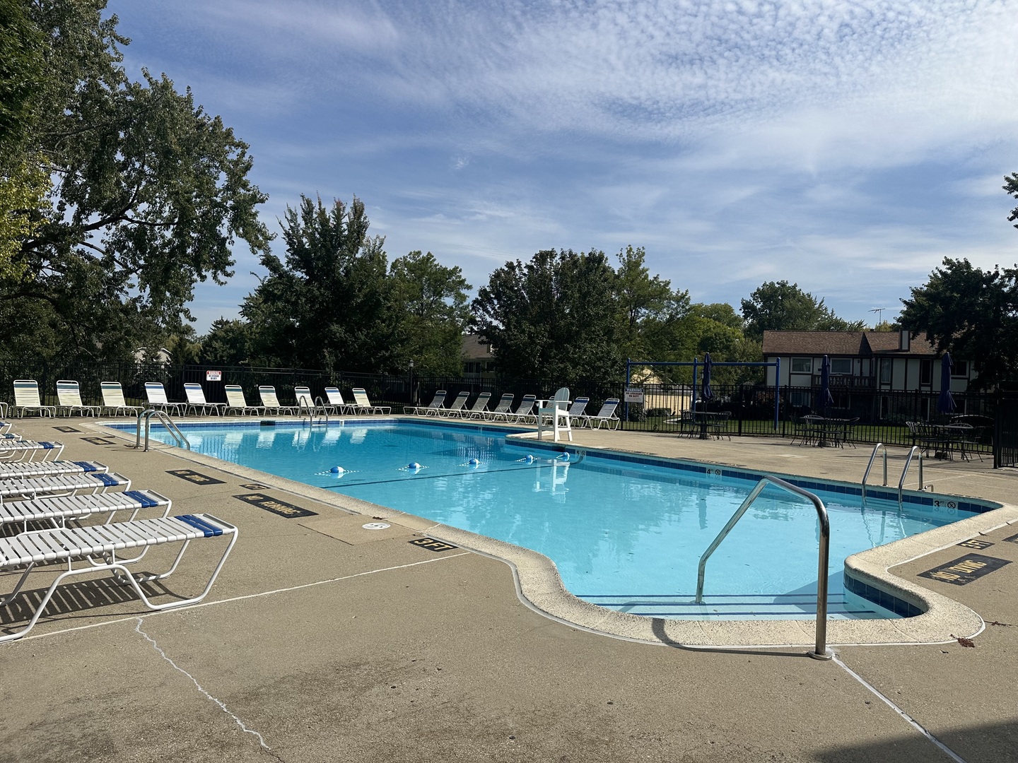 22 Waterbury Lane #N1, Schaumburg, IL 60193