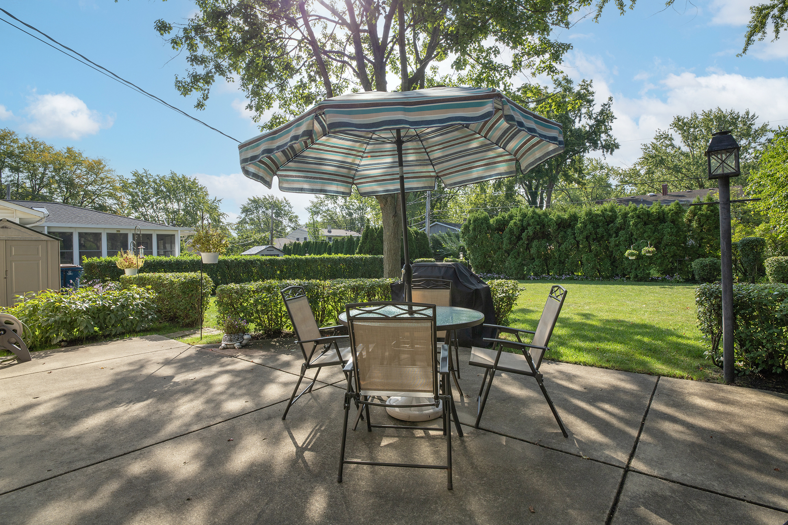 1819 E Wood Lane, Mount Prospect, IL 60056