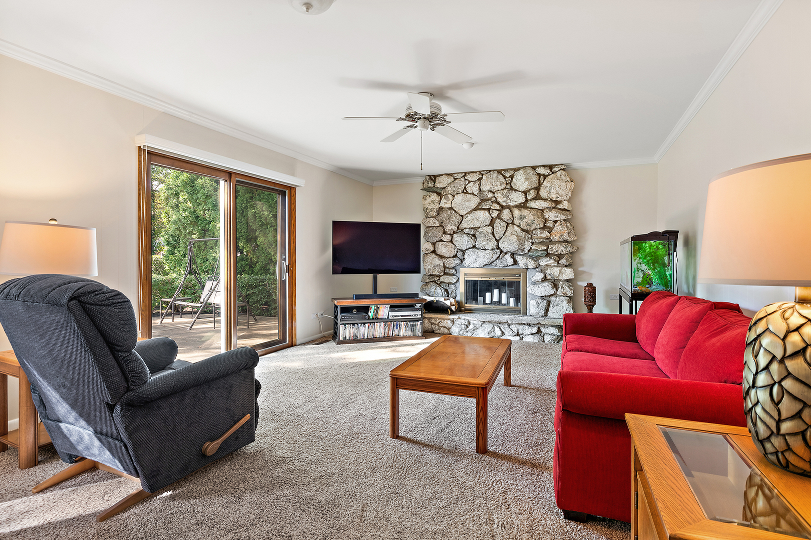 1819 E Wood Lane, Mount Prospect, IL 60056