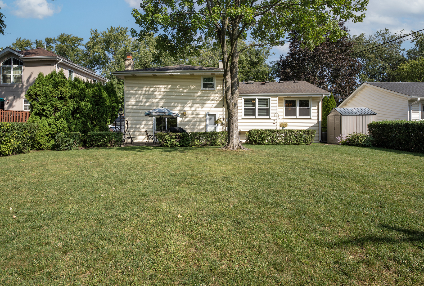 1819 E Wood Lane, Mount Prospect, IL 60056
