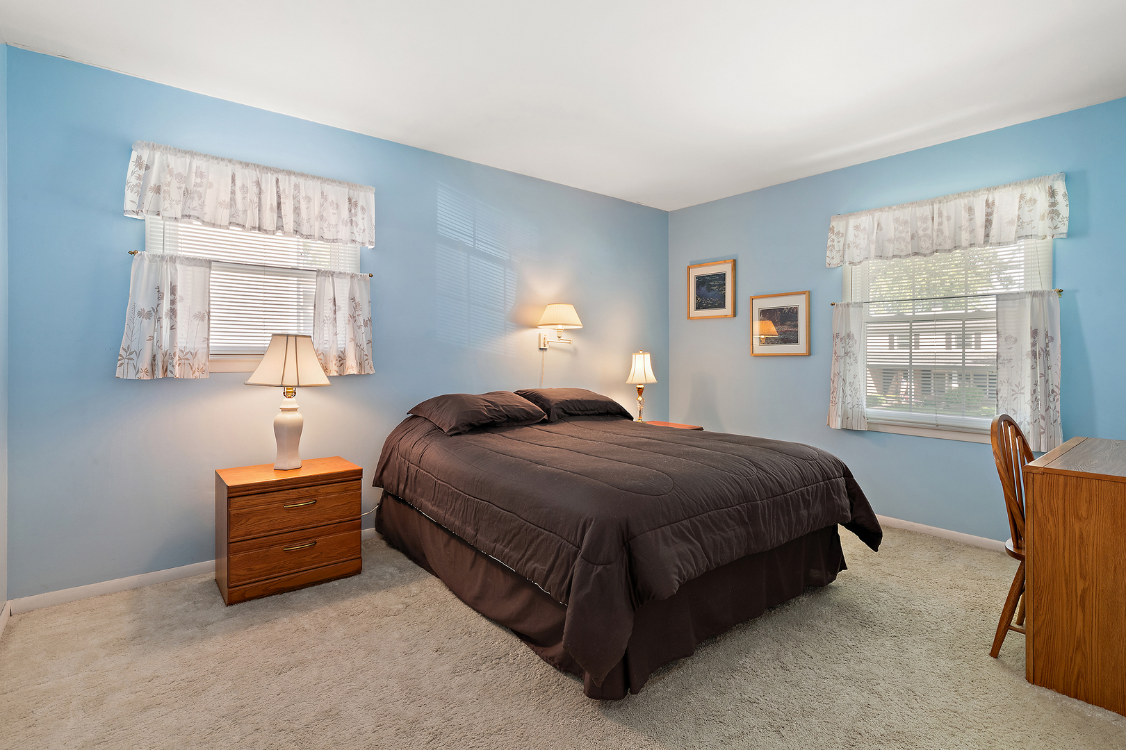 1819 E Wood Lane, Mount Prospect, IL 60056