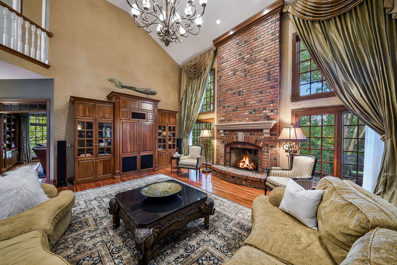 1602 Hunters Glen Court, Wheaton, IL 60189