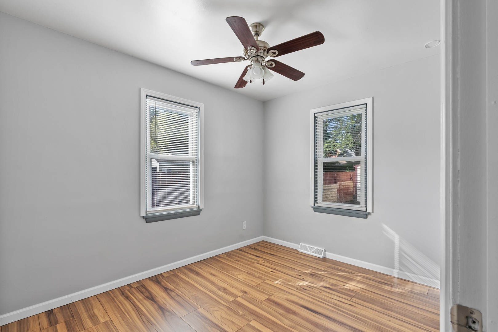 823 Lenwood Court, Aurora, IL 60506