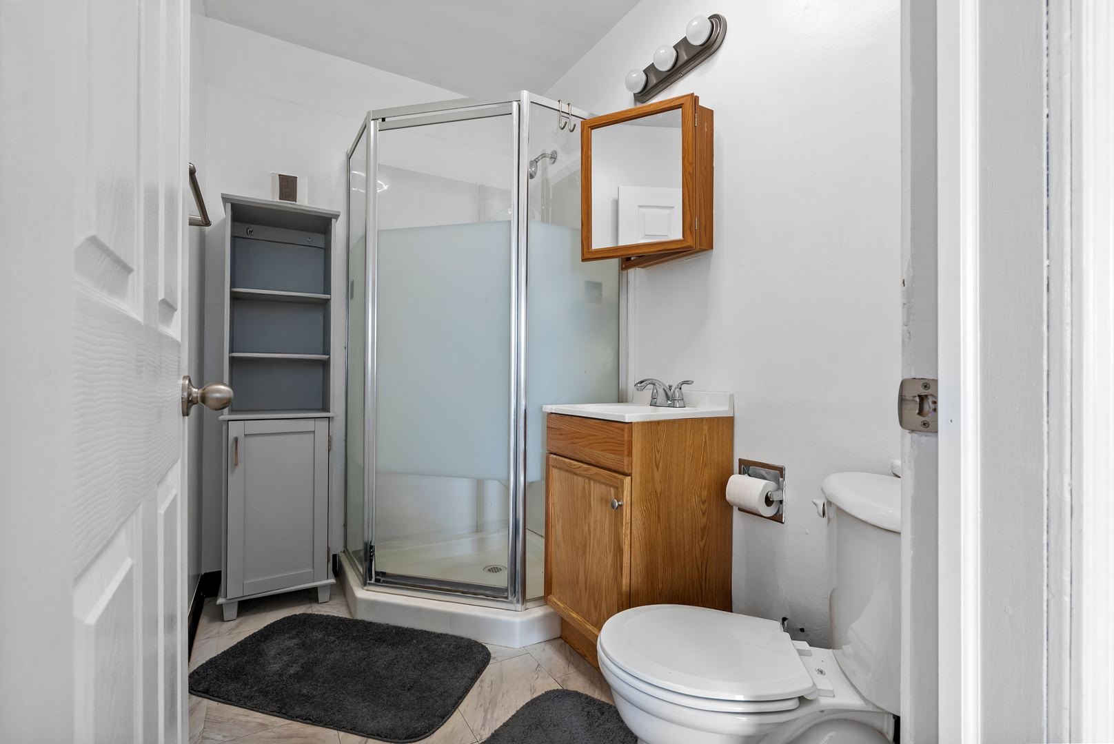 823 Lenwood Court, Aurora, IL 60506