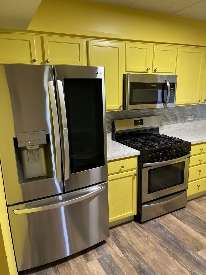 18600 Village West Drive #310, Hazel Crest, IL 60429