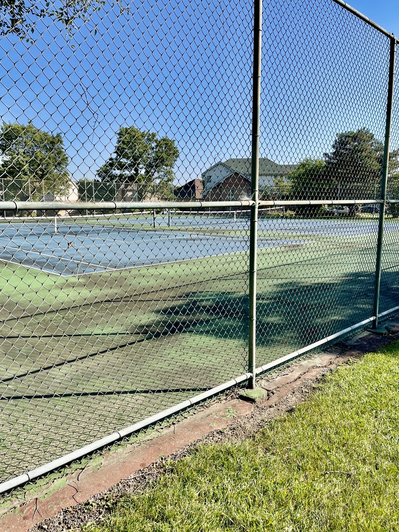 18600 Village West Drive #310, Hazel Crest, IL 60429